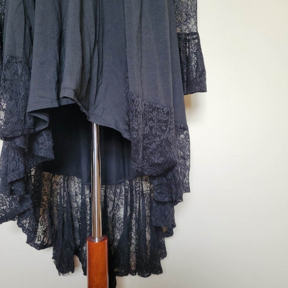 Royal Bones | Lace Keyhole Hi-Low Dress - Picture 4 of 12